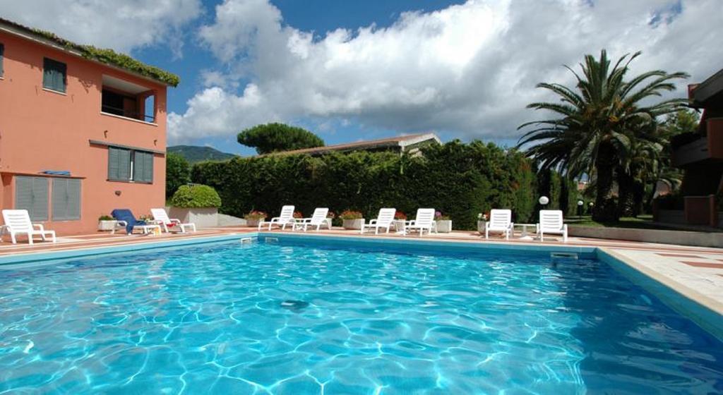 Appartamenti Maricampo By Helloelba Marina di Campo Luaran gambar